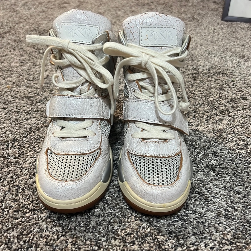 Wedge sneakers barely worn